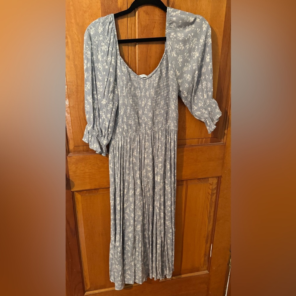 Neuflora Midi Dress